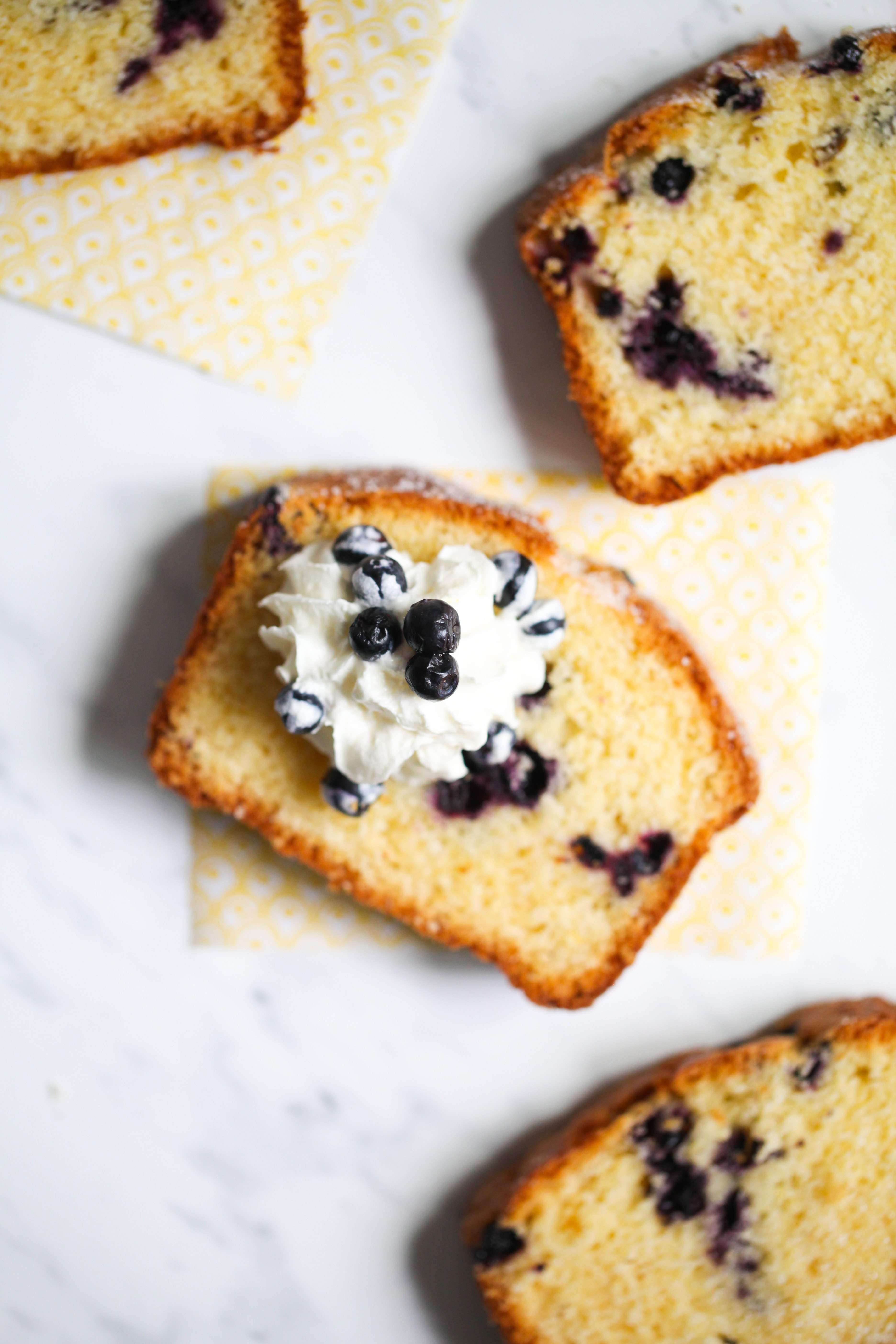 Rezept für Polentakuchen mit kleinen Heidelbeeren, der eigentlich ein ...