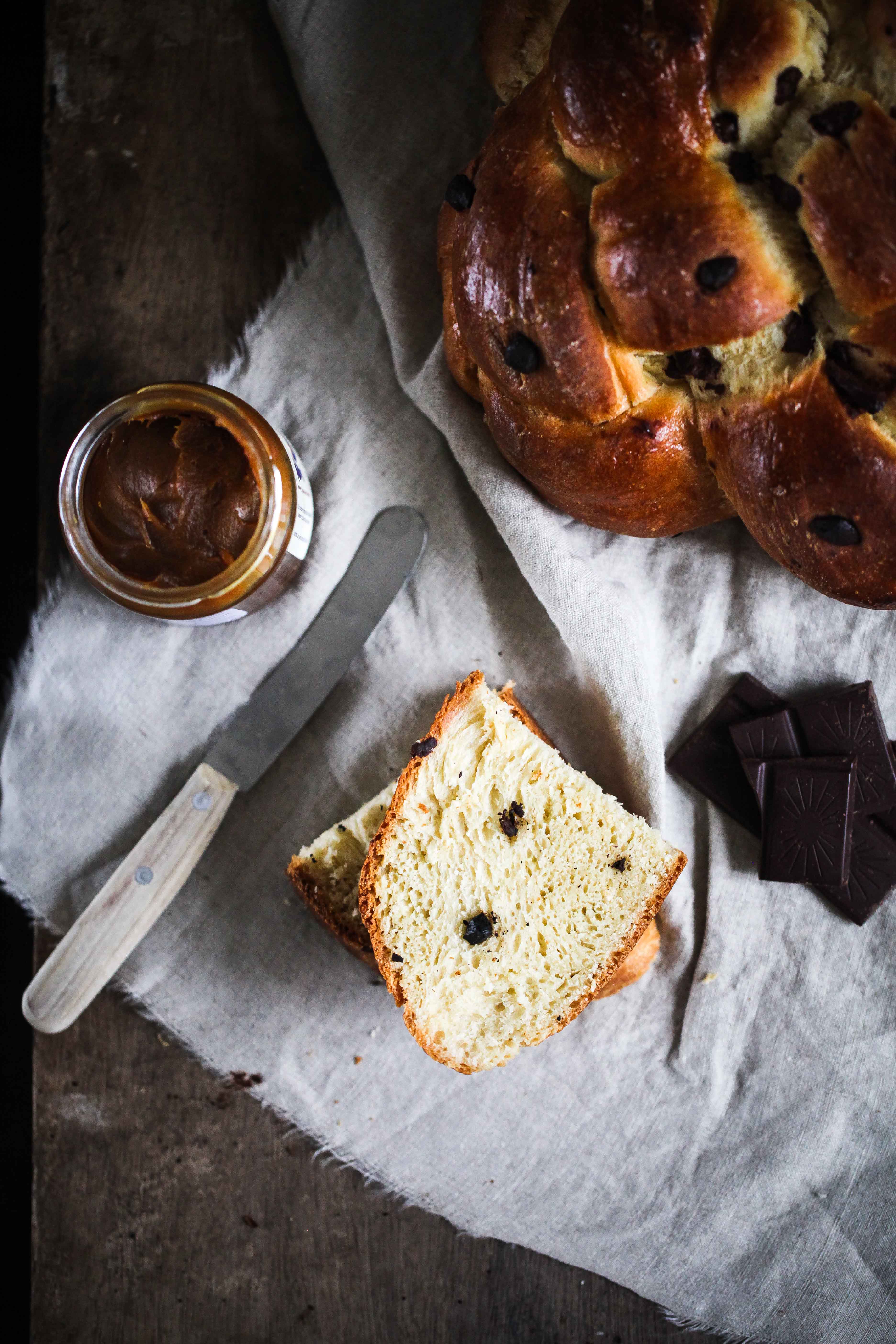 Briocherezept Rezept für Schokoladenbrioche Hefezopf Schokolade Hefeteig Foodblog Zuckerzimtundliebe Hefeknoten Hefezopf flechten