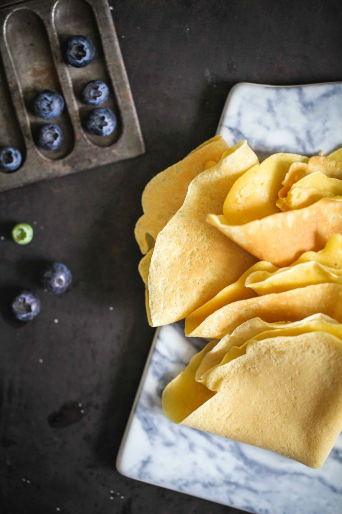 Einfaches leckeres Palatschinken Rezept mit Blaubeer Ahornsirup Sauce zuckerzimtundliebe, Frühstücksidee, Frühstücksglück