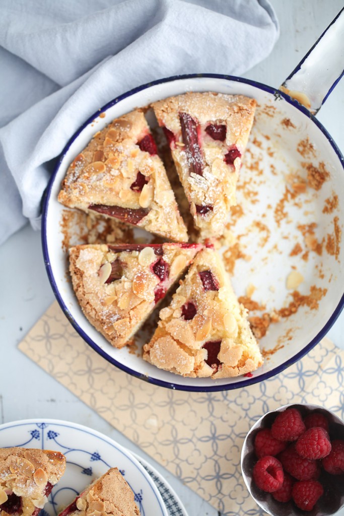 Leckerer Himbeer Rhabarber Kuchen | Zucker, Zimt und Liebe