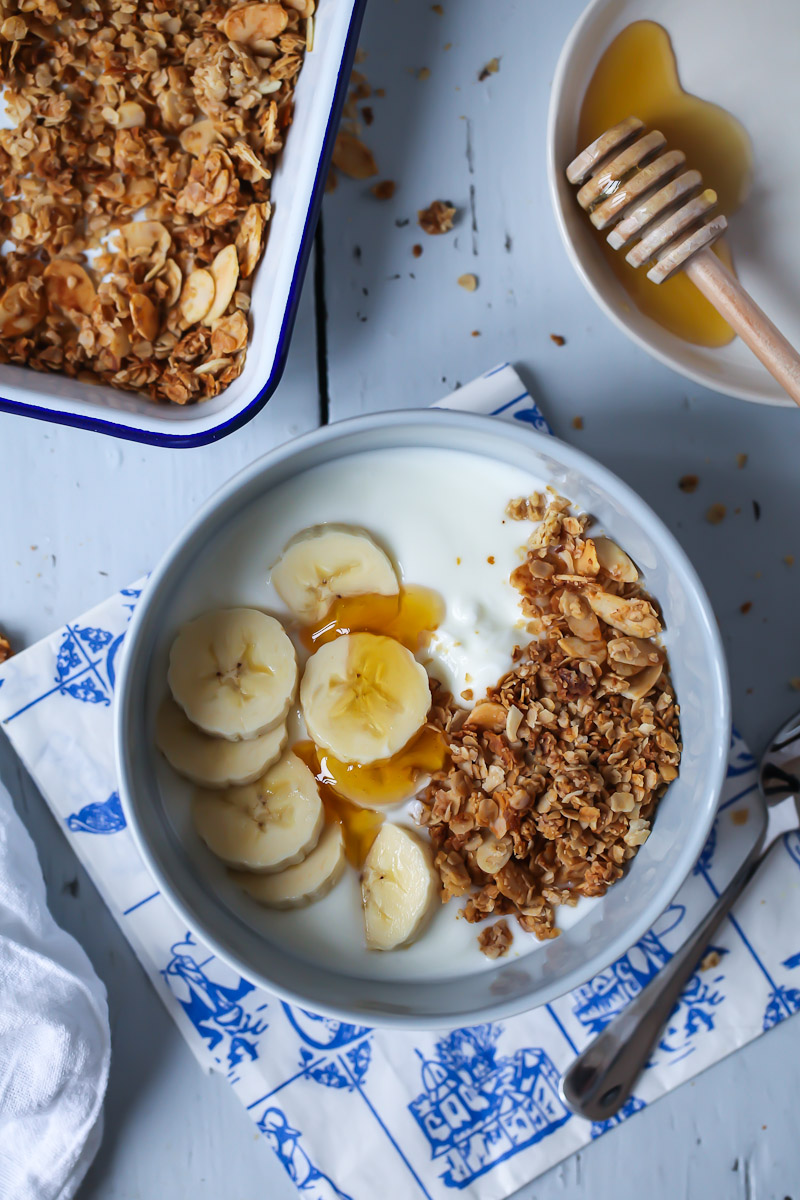 Ein Rezept für Honig Mandel Granola | Zucker, Zimt und Liebe