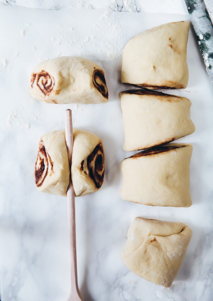 Franzbrötchen Kakao Zimt Füllung Hefeteig Hefegebäck selber backen german cinnamon roll recipe zuckerzimtundliebe foodstyling foodphotography