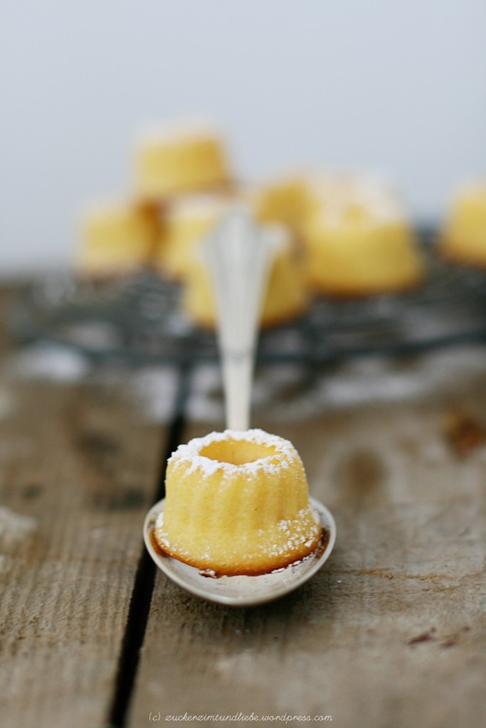 Miniatur Orange-Ricotta-Gugelhupf – kleine süße italienische Dinger “Torta della Nonna” style
