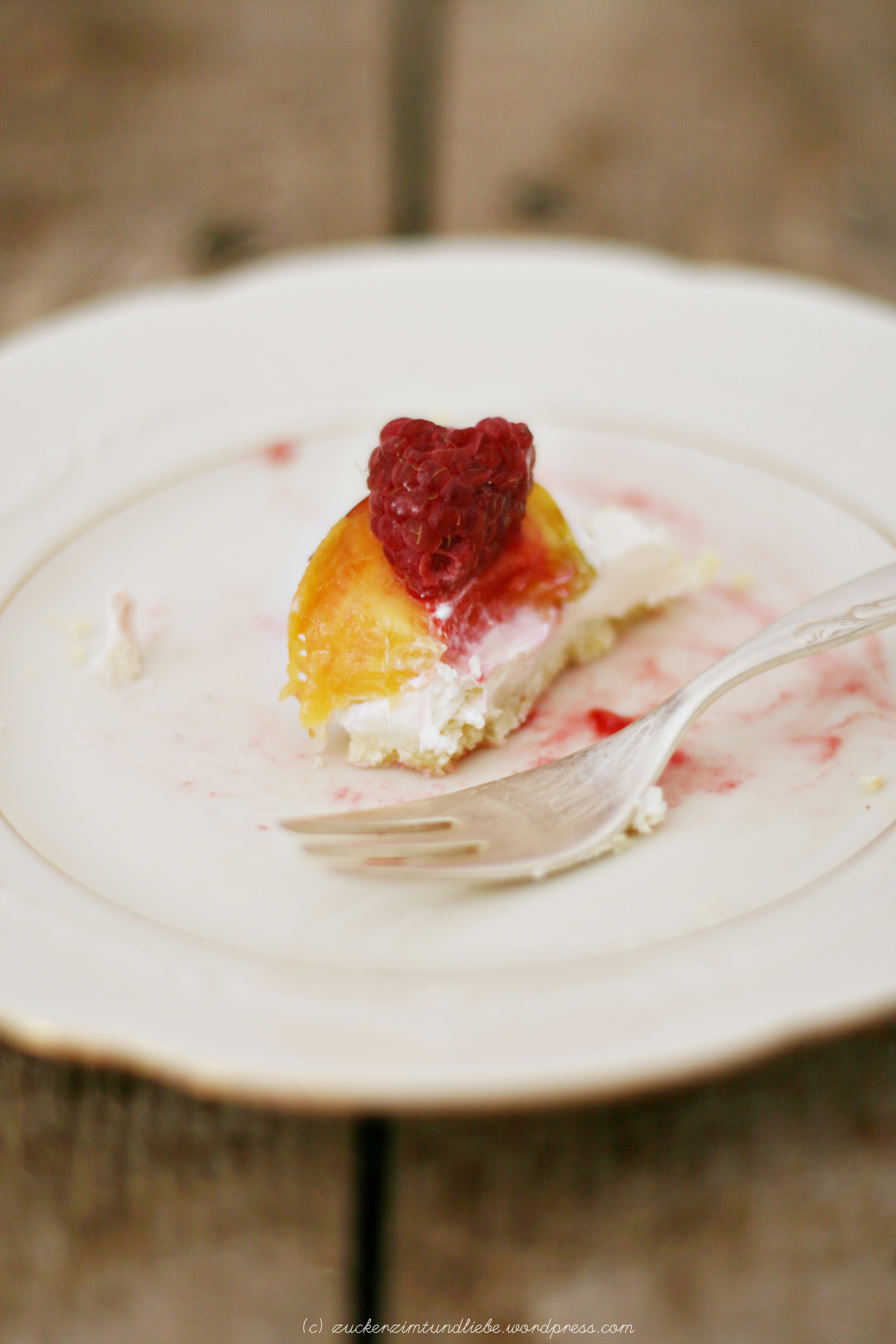 Cheesecake-Tarte mit Nektarinen und Himbeeren | Zucker, Zimt und Liebe