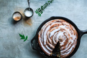 Rezept Riesen Zimtschnecke giant cinnamon roll skillet cinnamon roll hefeteig zimtkuchen zuckerzimtundliebe