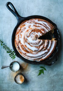 Rezept Riesen Zimtschnecke giant cinnamon roll skillet cinnamon roll hefeteig zimtkuchen zuckerzimtundliebe