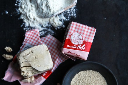 Hefeteigtipps Wie macht man Hefeteig Angst vor Hefeteig Backschule backen mit hefe