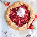 Erdbeer Rhabarber Galette Erdbeerkuchen Tarte Rezept Backrezept Backen Zuckerzimtundliebe strawberry rhubarb galette recipe einfache Tarte Himbeerkuchen Rhabarberkuchen Pie
