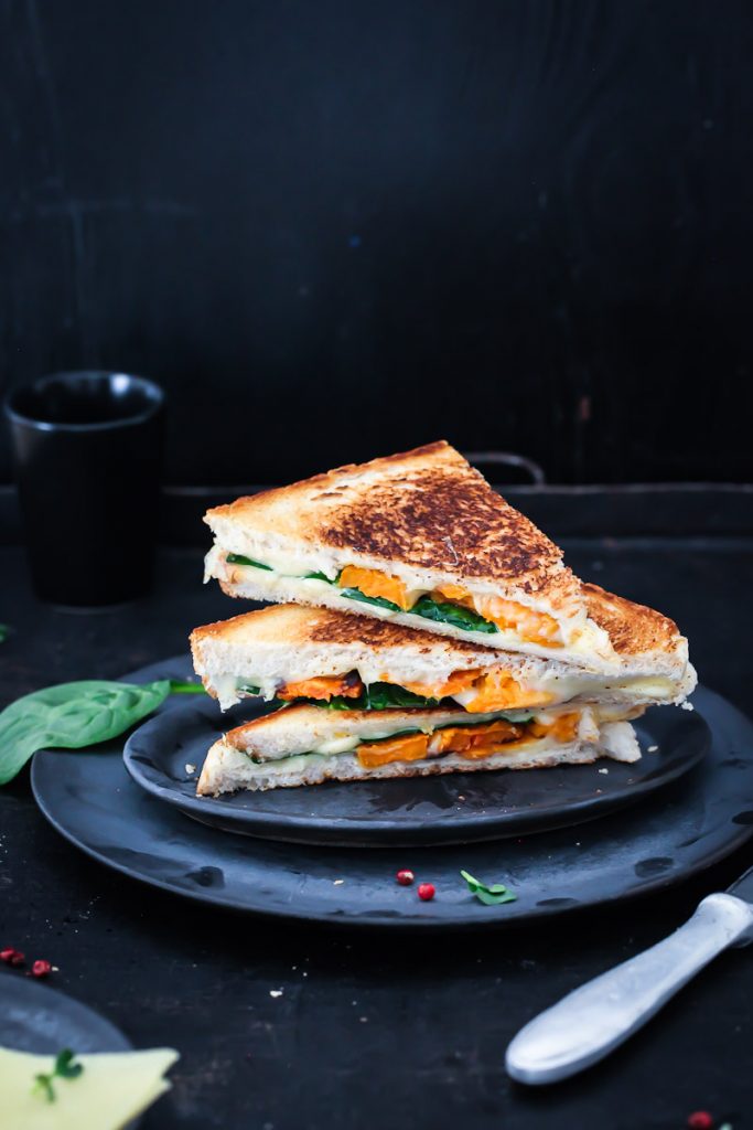 Stulle der Woche: Grilled Leerdammer Käse Sandwich mit Süsskartoffel und Spinat, #mfgkäsebrot {enthält Werbung}