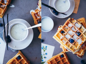 Blaubeer Waffeln mit griechischem Joghurt und Vanille Zuckerguss zuckerzimtundliebe blueberry waffles vanilla glaze einfacher waffelteig blaubeerrezept brunchidee frühstück zuckerzimtundliebe foodblog foodstyling food photo