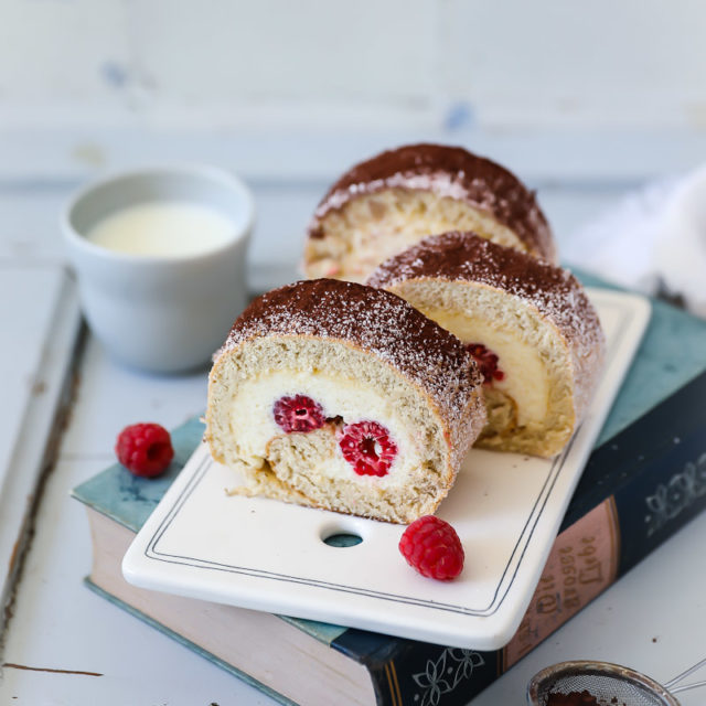 Tiramisu Biskuitrolle mit Himbeeren | Zucker, Zimt und Liebe