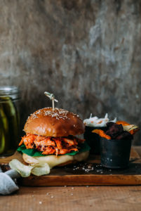 Pulled Chicken Burger Rezept Leerdammer Toast and Burger Zuckerzimtundliebe Foodblog burgerrezept bester chicken burger cheeseburger