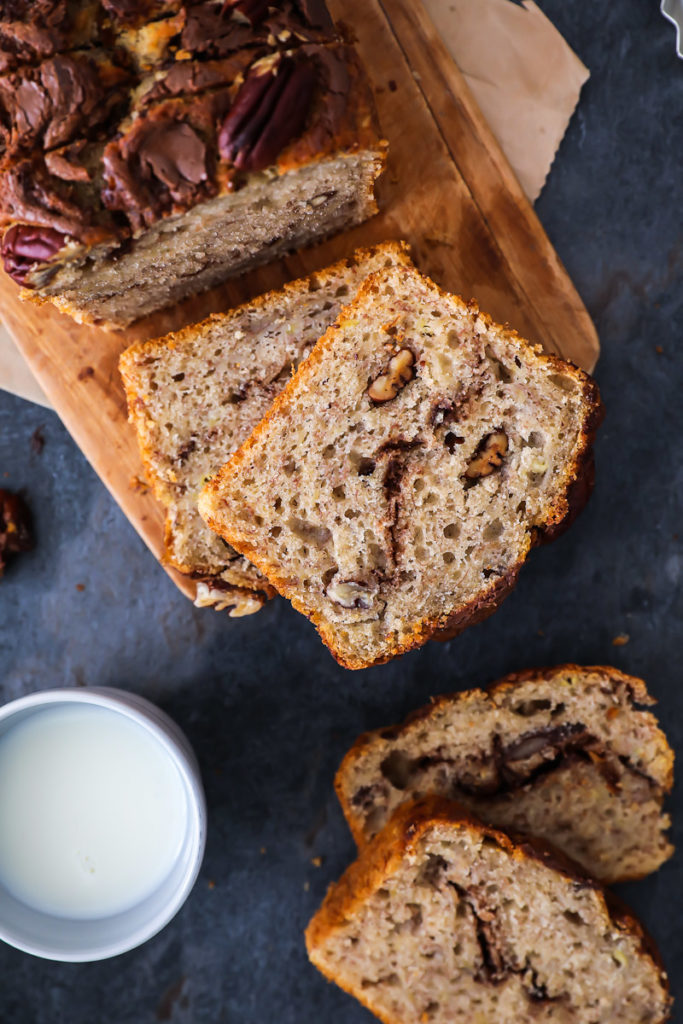 Nutella Bananenbrot mit Pekannüssen nutella swirl banana bread with pecan nuts zuckerzimtundliebe kastenkuchen einfacher bananenkuchen rührteig backblog backrezept was tun mit reifen bananen zucker zimt und liebe baking backen