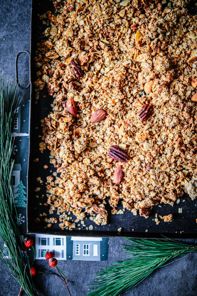 weihnachtsmuesli granola lebkuchen muesli granola selber machen zuckerzimtundliebe weihnachtsrezepte post aus meiner kueche geschenke aus der kueche essbare geschenke weihnachten lebkuchenrezepte pekannuss foodblog backblog haferflocken