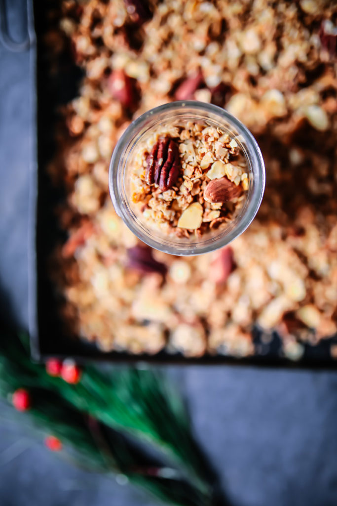 weihnachtsmuesli granola lebkuchen muesli granola selber machen zuckerzimtundliebe weihnachtsrezepte post aus meiner kueche geschenke aus der kueche essbare geschenke weihnachten lebkuchenrezepte pekannuss foodblog backblog haferflocken