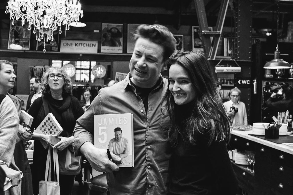 Shortbread Rezept Weihnachtsplätzchen Schokoladen orangen cookies nach Jamie Oliver aus Jamies 5 Kochbuch Jamie Oliver Hamburg Zuckerzimtundliebe Foodblog Backblog DK Verlag shortbread recipe with chocolate and orange