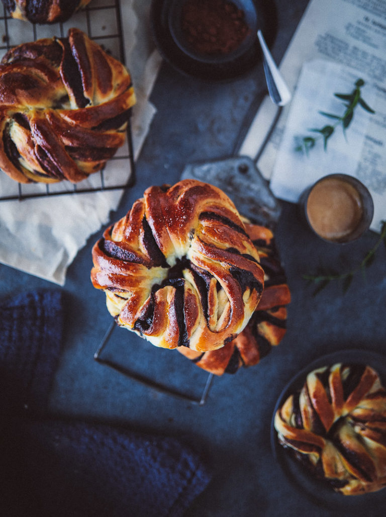 Schokoladen Swirl Hefekranz Rezept | Zucker, Zimt und Liebe