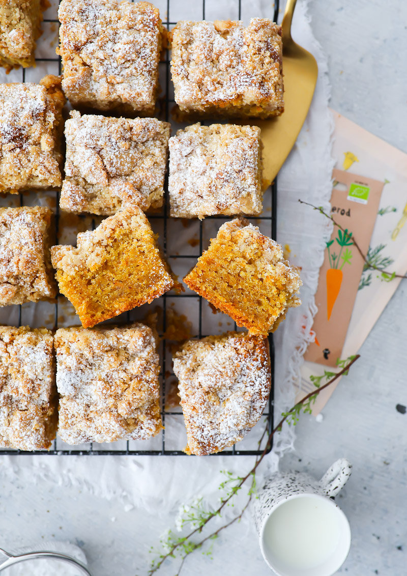 Streusel Carrot Cake Back Rezept | Zucker, Zimt und Liebe