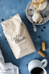 Affogato Rezept Eis mit Kaffee Eiskaffee Tchibo Caffè Blonde zuckerzimtundliebe sommergetränk Dessert zuckerzimtundliebe Foodblog Backblog