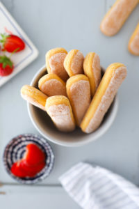 Erdbeer Tiramisu Rezept Tiramisu ohne Ei strawberry tiramisu dessert erdbeerrezept nachtisch sommerdessert grilldessert zucker zimt und liebe foodstyling mascarponecreme foodblog backblog easy dessert einfacher nachtisch sommerrezept sommerfest