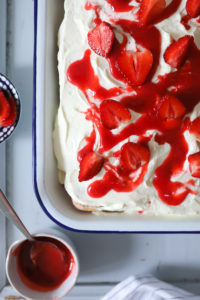 Erdbeer Tiramisu Rezept Tiramisu ohne Ei strawberry tiramisu dessert erdbeerrezept nachtisch sommerdessert grilldessert zucker zimt und liebe foodstyling mascarponecreme foodblog backblog easy dessert einfacher nachtisch sommerrezept sommerfest