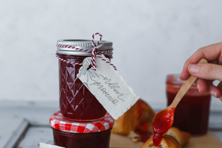 Erdbeermarmelade erdbeer prosecco konfitüre Zuckerzimtundliebe Foodblog Einmachschule Marmeladen Schule wie kocht man marmelade ein rezept marmelade canning strawberry prosecco jam diamant gelierzucker 1:1 aufs brot frühstück brunch sommer im glas einwecken weckglas