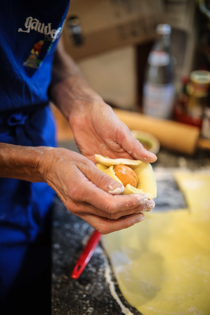 Zwetschgenknödel Rezept Marillenknödel aus Kartoffelteig Originalrezept aus Südtirol Meetmerano Meraner Land Süssspeise