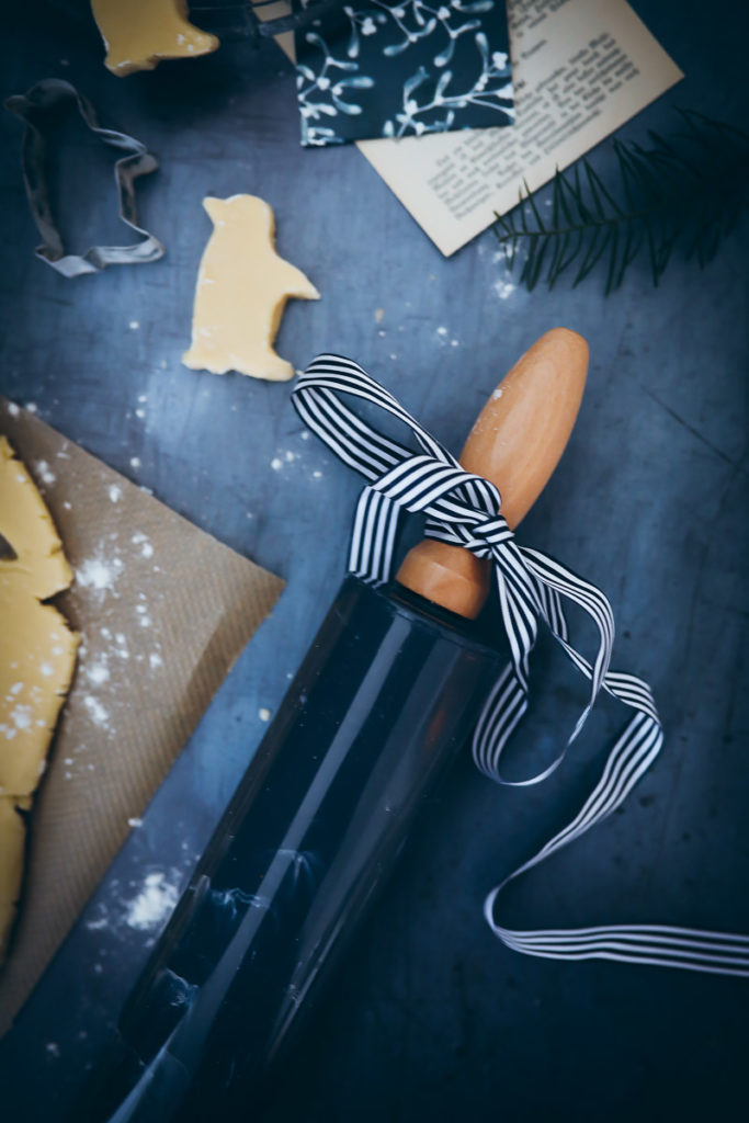 Tchibo Nudelholz Teigroller Marmor marble kitchen gadget küchenzubehör weihnachtsgeschenke für geniesser und hobbyköche foodstyling ausstechplätzchen zuckerzimtundliebe backblog