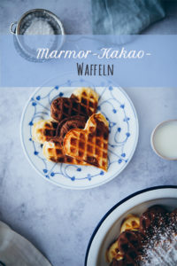 Marmor Schoko waffeln herzwaffeln einfaches waffelrezept heartwaffles marble chocolate waffles Foodblog Backblog Foodstyling Food photography Soulfood zuckerzimtundliebe waffel backen tipps