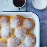Ofen Berliner Rezept ohne Frittieren Berliner selber backen donuts oven baked old fashioned zuckerzimtundliebe foodblog foodstyling marmeladenfüllung puderzucker gebäck hefeteig einfaches hefeteigrezept foodstylist the bakefeed backblog