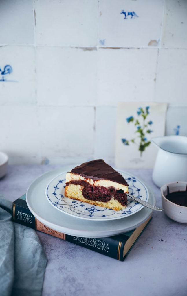 Donauwelle Rezept Springform kirsch kuchen cherry cake danube wave cake german cake kuchenklassiker zuckerzimtundliebe kuchenbuffet food styling food photography foodstylist