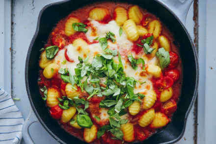 Gnocchi Rezept TOmatensauce überbacken gnocchi aus dem Ofen Steinhaus Pasta al forno mozzarella einfaches mittagessen rezept foodstylist food styling food photography german foodblog zuckerzimtundliebe