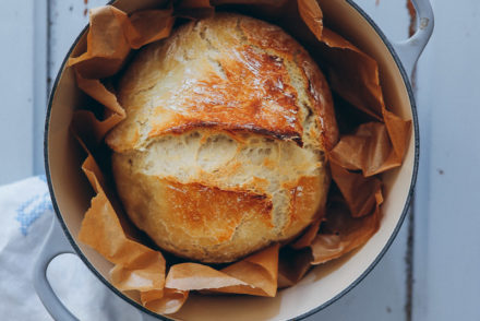 no knead bread rezept brot ohne kneten brot im topf einfaches brot weissbrot zuckerzimtundliebe bakefeed feedfeed foodstylist hefeteig food photography deutscher foodblog backblog