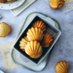 Zitronen Friands Zitronenmuffins lemon financiers lemon friands recipe muffinrezept foodstyling food 52 the bakefeed the feedfeed foodstylist food photography food styling zuckerzimtundliebe backrezept muffins für kinder