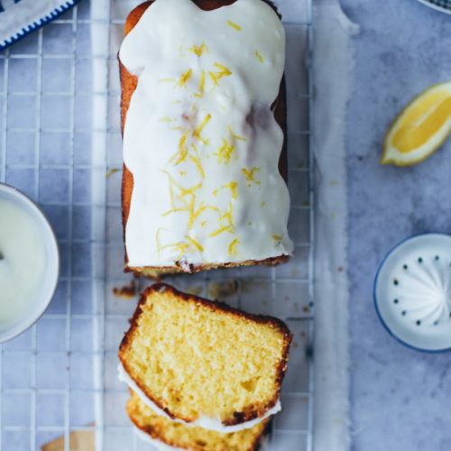 einfacher bester Zitronenkuchen Kastenform Rührteig lemon drizzle cake lemon glaze recipe foodstyling food stylist food photography backblog the bakefeed zuckerzimtundliebe