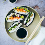 Onigirazu recipe rezept sushi sandwich selber machen foodstyling food stylist vegetarisch veggie food photography zuckerzimtundliebe foodblog cookfeed nytfood food52