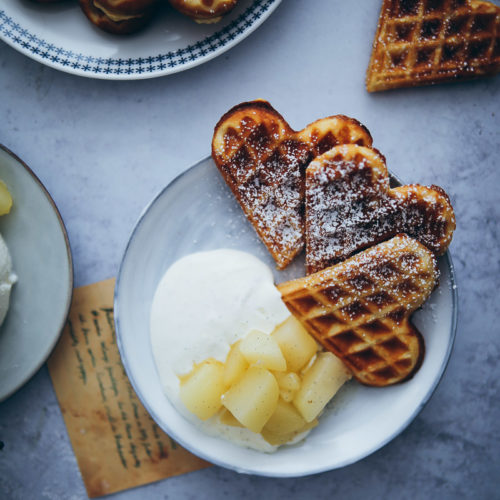 Marzipan Waffeln ricotta vanille birnen kompott waffles recipe zuckerzimtundliebe foodstyling adventswaffeln weihnachtswaffeln marzipanrezepte food stylist backblog galbani