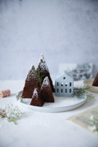 Bestes Gewürzkuchen Rezept spiced gingerbread christmas cake weihnachtskuchen adventskuchen weihnachtsbaeckerei foodstyling food photography bakefeed zuckerzimtundliebe food 52 backblog