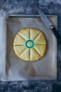 Zimtstern Hefezopf Zimtbrot Hefestern gebrannte Mandel füllung cinnamon star bread Rezept recipe foodstyling food stylist backblog zuckerzimtundliebe weihnachtskuchen weihnachtsbäckerei