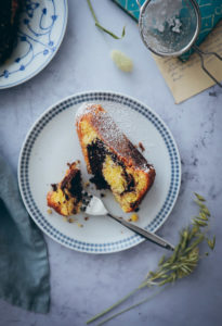 Orangen Marmorkuchen Gugelhupf Rezept orange marble bundt cake recipe einfacher kuchen bundkuchen napfkuchen rührteig foodstyling the bakefeed bundt of the month zuckerzimtundliebe foodblog deutscher backblog food photography food 52 styling