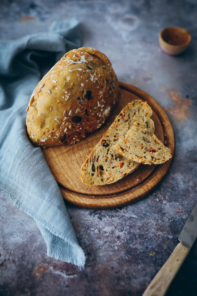 Möhren No knead bread rezept recipe carrot seed bread zuckerzimtundliebe einfaches brotrezept brot selber backen über nacht brot ohne kneten foodstyling bakefeed foodblogfeed foodblog backblog foodstylist