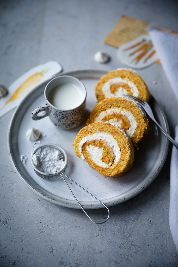 Biskuitrolle carrot cake cake roll swiss roll rüblikuchen moehrenkuchen osterkuchen zuckerzimtundliebe backblog foodstyling food stylist bakefeed food 52 easter cakes cheesecake swiss roll cheesecake frischkäse füllung