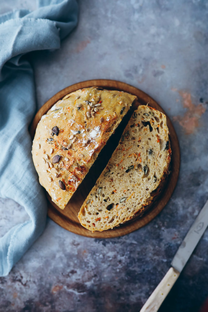 Möhren No knead bread rezept recipe carrot seed bread zuckerzimtundliebe einfaches brotrezept brot selber backen über nacht brot ohne kneten foodstyling bakefeed foodblogfeed foodblog backblog foodstylist