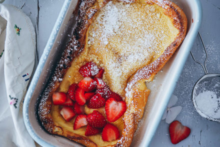 Dutch Baby Rezept Ofenpfannkuchen Auflaufform Zuckerzimtundliebe Foodstyling food photography bakefeed food 52 thekitchn erdbeer pfannkuchen pancake frühstücksrezept