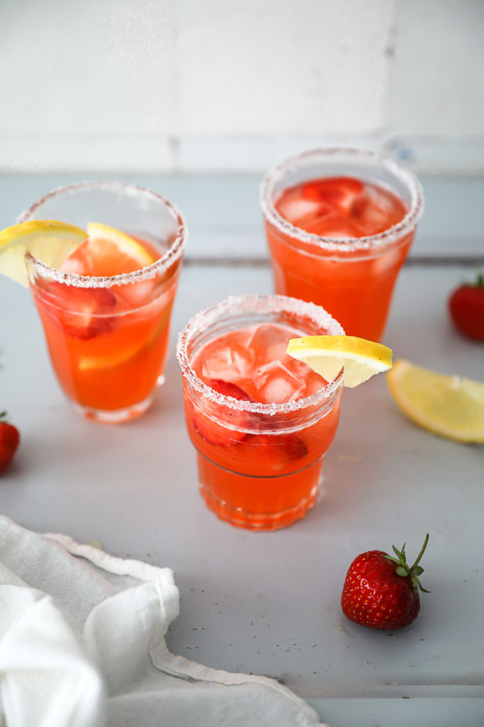 Erdbeer Limonade Rezept strawberry lemonade recipe limonade einfach selber machen sommerfest erdbeerrezepte sommer drinks foodstyling food stylist zuckerzimtundliebe f52 summeroven food 52 