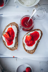 Erdbeer Limoncello Marmeladen Konfitüre rezept Marmelade kochen einfaches Rezept strawberry limoncello jam zuckerzimtundliebe foodblog foodstyling food photography the kitchn food 52