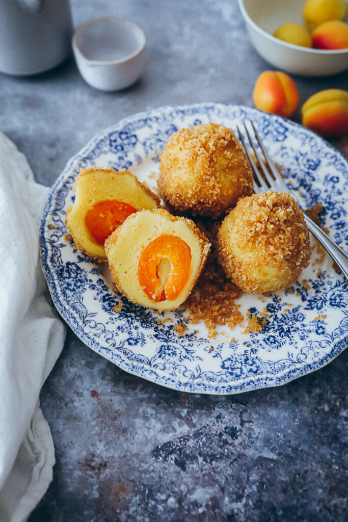 Marillenknödel Marzipan apricot dumplings rezepte aus südtirol meetmerano alpen rezepte foodstyling food photo zuckerzimtundliebe food 52 bakefeed feedfeed Meraner Land