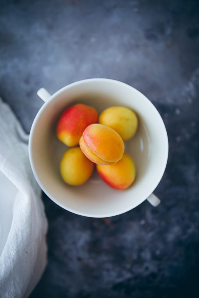 Marillenknödel Marzipan apricot dumplings rezepte aus südtirol meetmerano alpen rezepte foodstyling food photo zuckerzimtundliebe food 52 bakefeed feedfeed Meraner Land