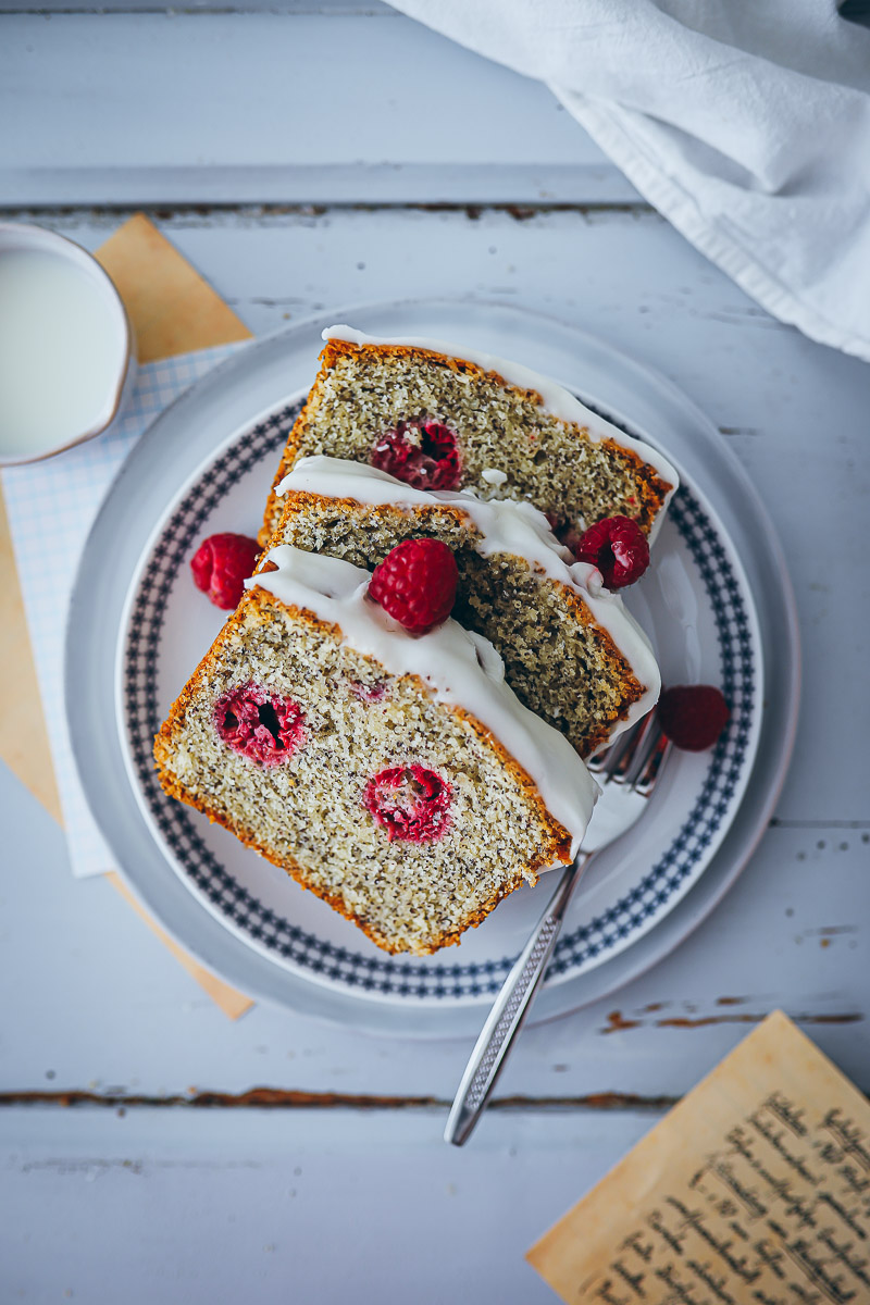 Saftiger Himbeer-Kuchen mit Mohn | Zucker, Zimt und Liebe