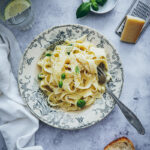 Rezept Pasta Fettuccine Alfredo Cacio e Pepe einfaches Pastarezept Nudelrezept foodstyling bräter kaufen tchibo bräter landpartie food photography zuckerzimtundliebe feedfeed foodstylist
